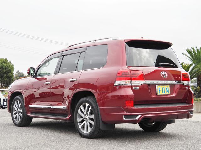 ランドクルーザー ＺＸ　ＯＰ・モデリスタエアロ　ＯＰ・Ｔコネクトナビ＆マルチテレインモニター　ＯＰ・リヤエンタメ　ＯＰ・パワーバックドア　ＯＰ・置クダケ充電　ＯＰ・ルーフレール　サンルーフ　セーフティセンス　ＢＳＭ　黒革（6枚目）