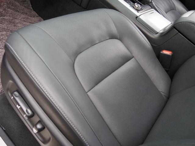 ランドクルーザー ＺＸ　ＯＰ・モデリスタエアロ　ＯＰ・Ｔコネクトナビ＆マルチテレインモニター　ＯＰ・リヤエンタメ　ＯＰ・パワーバックドア　ＯＰ・置クダケ充電　ＯＰ・ルーフレール　サンルーフ　セーフティセンス　ＢＳＭ　黒革（28枚目）