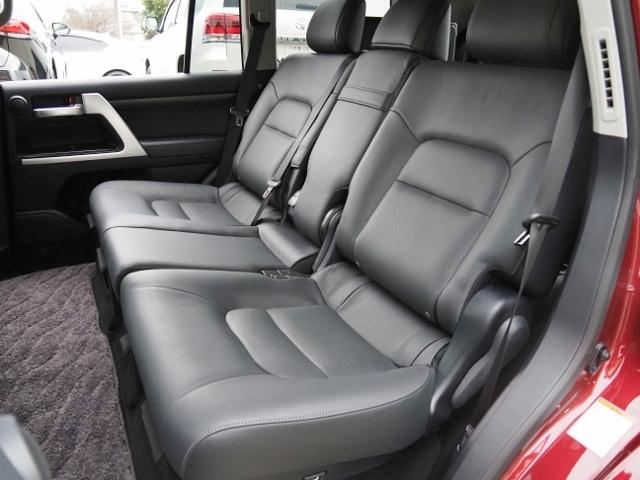 ランドクルーザー ＺＸ　ＯＰ・モデリスタエアロ　ＯＰ・Ｔコネクトナビ＆マルチテレインモニター　ＯＰ・リヤエンタメ　ＯＰ・パワーバックドア　ＯＰ・置クダケ充電　ＯＰ・ルーフレール　サンルーフ　セーフティセンス　ＢＳＭ　黒革（31枚目）