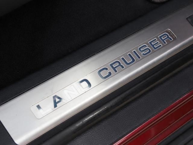 ランドクルーザー ＺＸ　ＯＰ・モデリスタエアロ　ＯＰ・Ｔコネクトナビ＆マルチテレインモニター　ＯＰ・リヤエンタメ　ＯＰ・パワーバックドア　ＯＰ・置クダケ充電　ＯＰ・ルーフレール　サンルーフ　セーフティセンス　ＢＳＭ　黒革（65枚目）