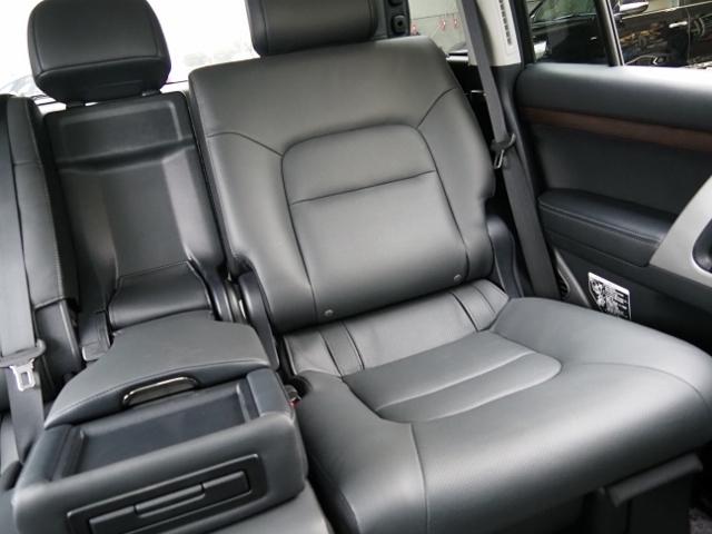 ランドクルーザー ＺＸ　ＯＰ・モデリスタエアロ　ＯＰ・Ｔコネクトナビ＆マルチテレインモニター　ＯＰ・リヤエンタメ　ＯＰ・パワーバックドア　ＯＰ・置クダケ充電　ＯＰ・ルーフレール　サンルーフ　セーフティセンス　ＢＳＭ　黒革（70枚目）