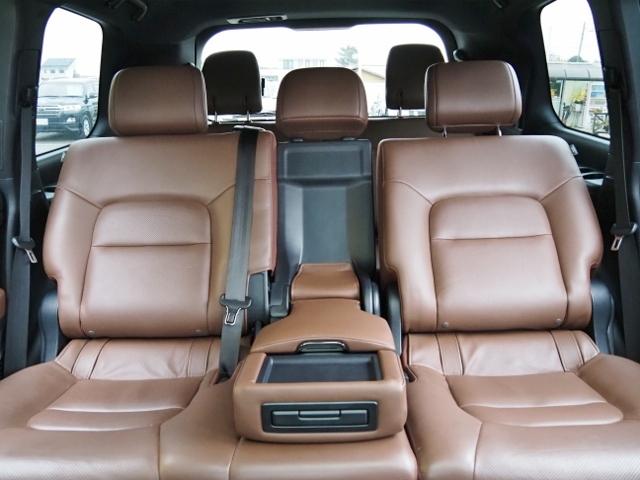 ランドクルーザー ＺＸ　走行２．９万Ｋｍ　ＯＰ・Ｔコネクトナビ＆マルチテレインモニター　ＯＰ・モデリスタエアロ　ＯＰ・パワーバックドア　ＯＰ・ルーフレール　セーフティセンス　ＢＳＭ　ブラウンナッパ革シート　サンルーフ（27枚目）