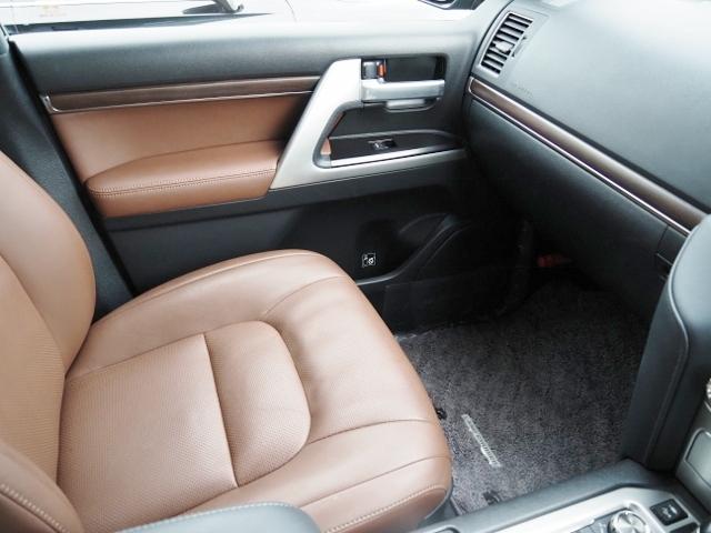 ランドクルーザー ＺＸ　走行２．９万Ｋｍ　ＯＰ・Ｔコネクトナビ＆マルチテレインモニター　ＯＰ・モデリスタエアロ　ＯＰ・パワーバックドア　ＯＰ・ルーフレール　セーフティセンス　ＢＳＭ　ブラウンナッパ革シート　サンルーフ（60枚目）