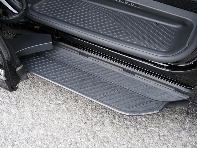 アルファードハイブリッド Ｚ　ＯＰ・左右独立ムーンルーフ　ＯＰ・モデリスタエアロ　ＯＰ・ユニバ－サルステップ　ＯＰ・トヨタチームメイト　ＯＰ・ＨＵＤ　ＯＰ・Ｄインナーミラー　セーフティセンス　全周囲　黒合皮シート（18枚目）