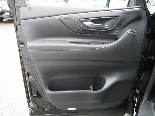 アルファードハイブリッド Ｚ　ＯＰ・左右独立ムーンルーフ　ＯＰ・モデリスタエアロ　ＯＰ・ユニバ－サルステップ　ＯＰ・トヨタチームメイト　ＯＰ・ＨＵＤ　ＯＰ・Ｄインナーミラー　セーフティセンス　全周囲　黒合皮シート（64枚目）