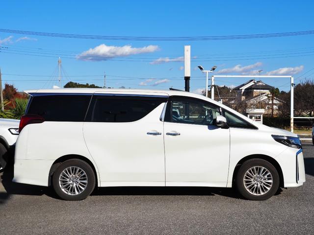 アルファードハイブリッド SR Cパッケージ OP・ツインサンルーフ OP・JBLメーカーナビ&全周囲&BSM&Dインナーミラー&IPA2 セーフティセンス 両自動 Pバックドア 黒合皮シート 3眼LED/シーケンシャル OP・1500W(9枚目)