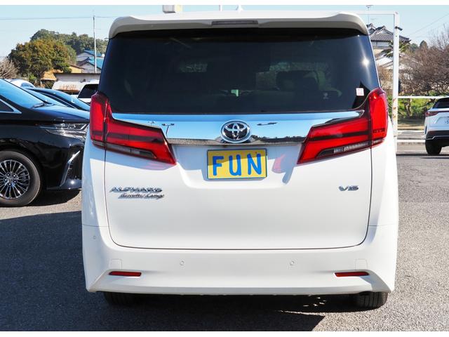 アルファード ３．５エグゼクティブラウンジ　４ＷＤ　法人１オーナー禁煙車　ＯＰ・ツインサンルーフ　セーフティセンス　ＢＳＭ／ＲＣＴＡ／ＩＣＳ　両自動　Ｐバックドア　ＪＢＬメーカーナビ＆リヤエンタメ＆全周囲＆ＩＰＡ２＆Ｄインナーミラー　べージュ革（7枚目）