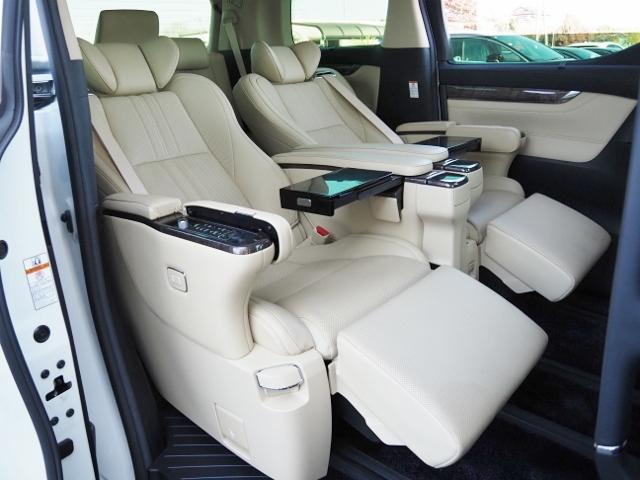 アルファード ３．５エグゼクティブラウンジ　４ＷＤ　法人１オーナー禁煙車　ＯＰ・ツインサンルーフ　セーフティセンス　ＢＳＭ／ＲＣＴＡ／ＩＣＳ　両自動　Ｐバックドア　ＪＢＬメーカーナビ＆リヤエンタメ＆全周囲＆ＩＰＡ２＆Ｄインナーミラー　べージュ革（26枚目）