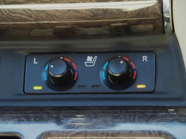 アルファード ３．５エグゼクティブラウンジ　４ＷＤ　法人１オーナー禁煙車　ＯＰ・ツインサンルーフ　セーフティセンス　ＢＳＭ／ＲＣＴＡ／ＩＣＳ　両自動　Ｐバックドア　ＪＢＬメーカーナビ＆リヤエンタメ＆全周囲＆ＩＰＡ２＆Ｄインナーミラー　べージュ革（52枚目）