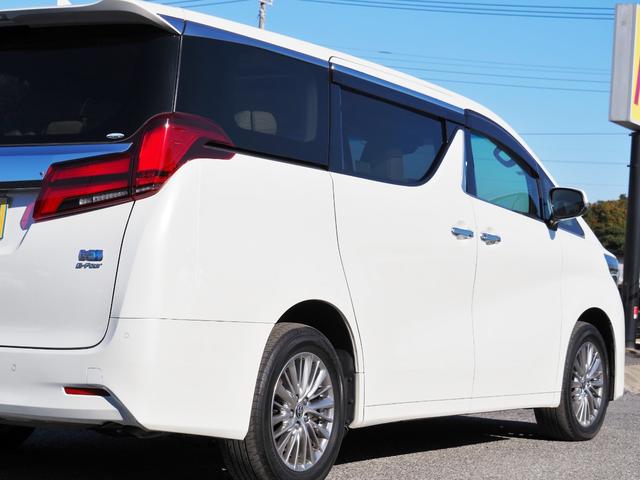 アルファードハイブリッド Ｇ　Ｆパッケージ　ＯＰ・電動サイドステップ　ＯＰ・２ＳＲ　ＯＰ・ＢＳＭ／Ｄインナーミラー　ディスプレイオーディオ　ＯＰ・ナビ　ＯＰ・ＴＶ　ＯＰ・ＣＤ／ＤＶＤ　セーフティセンス　両自動　Ｐバックドア　フラクセン合皮シート（12枚目）