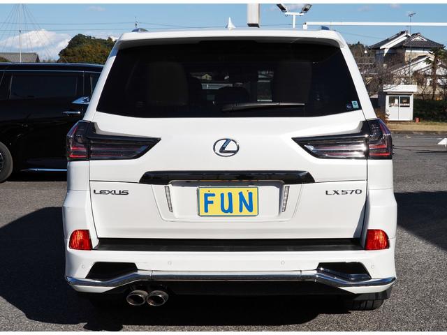 ＬＸ ＬＸ５７０ブラックシークエンス　特別仕様車　１オーナー禁煙車　ＯＰ・モデリスタエアロ＆マフラー　ＯＰ・２１ＡＷ　ＳＲ　セーフティシステムプラス　ＢＳＭ／ＲＣＴＡ　ＨＵＤ　クールＢＯＸ　Ｐバックドア　本革シート　１２．３型ナビ　全周囲（7枚目）