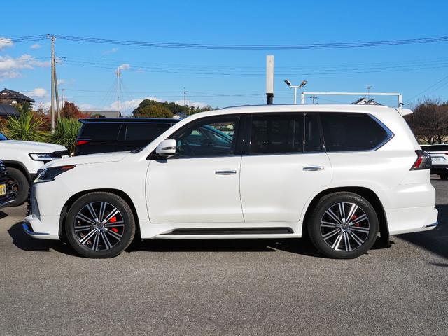 ＬＸ ＬＸ５７０ブラックシークエンス　特別仕様車　１オーナー禁煙車　ＯＰ・モデリスタエアロ＆マフラー　ＯＰ・２１ＡＷ　ＳＲ　セーフティシステムプラス　ＢＳＭ／ＲＣＴＡ　ＨＵＤ　クールＢＯＸ　Ｐバックドア　本革シート　１２．３型ナビ　全周囲（8枚目）
