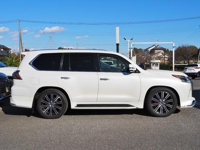 ＬＸ ＬＸ５７０ブラックシークエンス　特別仕様車　１オーナー禁煙車　ＯＰ・モデリスタエアロ＆マフラー　ＯＰ・２１ＡＷ　ＳＲ　セーフティシステムプラス　ＢＳＭ／ＲＣＴＡ　ＨＵＤ　クールＢＯＸ　Ｐバックドア　本革シート　１２．３型ナビ　全周囲（9枚目）