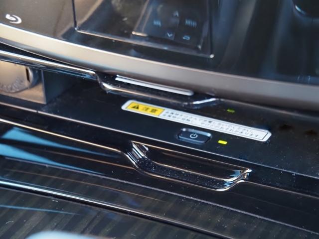 ＬＸ ＬＸ５７０ブラックシークエンス　特別仕様車　１オーナー禁煙車　ＯＰ・モデリスタエアロ＆マフラー　ＯＰ・２１ＡＷ　ＳＲ　セーフティシステムプラス　ＢＳＭ／ＲＣＴＡ　ＨＵＤ　クールＢＯＸ　Ｐバックドア　本革シート　１２．３型ナビ　全周囲（55枚目）