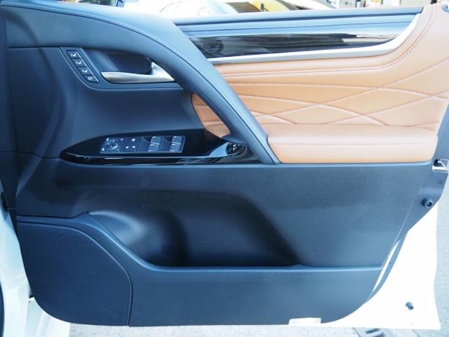 ＬＸ ＬＸ５７０ブラックシークエンス　特別仕様車　１オーナー禁煙車　ＯＰ・モデリスタエアロ＆マフラー　ＯＰ・２１ＡＷ　ＳＲ　セーフティシステムプラス　ＢＳＭ／ＲＣＴＡ　ＨＵＤ　クールＢＯＸ　Ｐバックドア　本革シート　１２．３型ナビ　全周囲（63枚目）