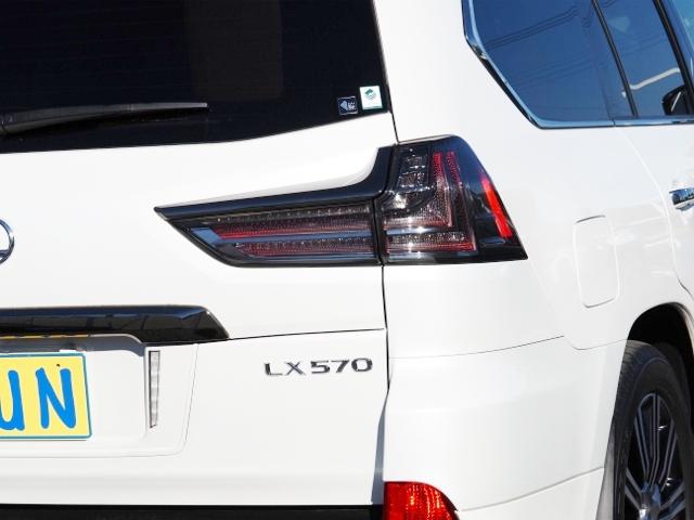 ＬＸ ＬＸ５７０ブラックシークエンス　特別仕様車　１オーナー禁煙車　ＯＰ・モデリスタエアロ＆マフラー　ＯＰ・２１ＡＷ　ＳＲ　セーフティシステムプラス　ＢＳＭ／ＲＣＴＡ　ＨＵＤ　クールＢＯＸ　Ｐバックドア　本革シート　１２．３型ナビ　全周囲（71枚目）