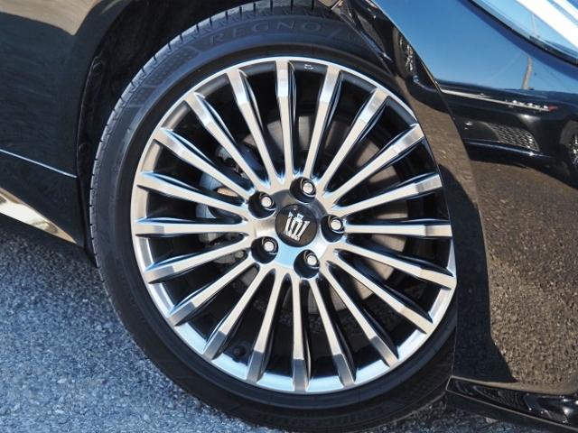 クラウンハイブリッド Ｇ　法人ワンオーナー禁煙車　走行２万Ｋｍ　ＯＰ・リヤコンフォートＰＫＧ　ＯＰ・セーフティＰＫＧプラス　ＯＰ・１５００Ｗ　セーフティセンス　ＢＳＭ　ＨＵＤ　黒革　１２．３型ナビ　３眼ＬＥＤ／シーケンシャル（13枚目）