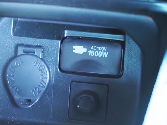 クラウンハイブリッド Ｇ　法人ワンオーナー禁煙車　走行２万Ｋｍ　ＯＰ・リヤコンフォートＰＫＧ　ＯＰ・セーフティＰＫＧプラス　ＯＰ・１５００Ｗ　セーフティセンス　ＢＳＭ　ＨＵＤ　黒革　１２．３型ナビ　３眼ＬＥＤ／シーケンシャル（45枚目）