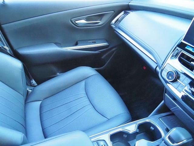 クラウンハイブリッド Ｇ　法人ワンオーナー禁煙車　走行２万Ｋｍ　ＯＰ・リヤコンフォートＰＫＧ　ＯＰ・セーフティＰＫＧプラス　ＯＰ・１５００Ｗ　セーフティセンス　ＢＳＭ　ＨＵＤ　黒革　１２．３型ナビ　３眼ＬＥＤ／シーケンシャル（57枚目）