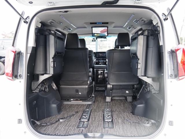アルファードハイブリッド ＳＲ　福祉車両サイドリフトアップチルトシート　ＯＰ・ＴＲＤエアロ＆マフラー　ＯＰ・ＪＢＬメーカーナビ＆リヤエンタメ＆全周囲＆ＩＰＡ２＆ＢＳＭ＆Ｄインナーミラー　セーフティセンス　両自動　黒合皮シート（37枚目）
