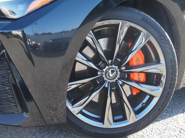 ＩＳ ＩＳ３００ｈ　Ｆスポーツ　ＯＰ・ＳＲ　ＯＰ・３連フルＬＥＤライト　ＯＰ・赤革　ＯＰ・全周囲　ＯＰ・キャリパー　ＯＰ・１９ＡＷ　ＯＰ・ＴＲＤリヤディフューザー＆マフラ－　セーフティシステムプラス　ＢＳＭ／ＰＫＳＢ　１０．３型ナビ（18枚目）