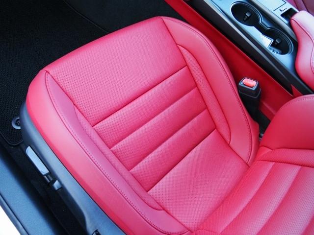 ＩＳ ＩＳ３００ｈ　Ｆスポーツ　ＯＰ・ＳＲ　ＯＰ・３連フルＬＥＤライト　ＯＰ・赤革　ＯＰ・全周囲　ＯＰ・キャリパー　ＯＰ・１９ＡＷ　ＯＰ・ＴＲＤリヤディフューザー＆マフラ－　セーフティシステムプラス　ＢＳＭ／ＰＫＳＢ　１０．３型ナビ（26枚目）