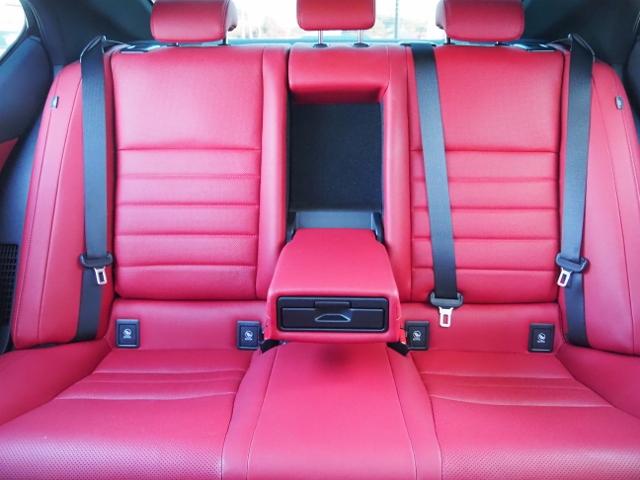 ＩＳ ＩＳ３００ｈ　Ｆスポーツ　ＯＰ・ＳＲ　ＯＰ・３連フルＬＥＤライト　ＯＰ・赤革　ＯＰ・全周囲　ＯＰ・キャリパー　ＯＰ・１９ＡＷ　ＯＰ・ＴＲＤリヤディフューザー＆マフラ－　セーフティシステムプラス　ＢＳＭ／ＰＫＳＢ　１０．３型ナビ（27枚目）