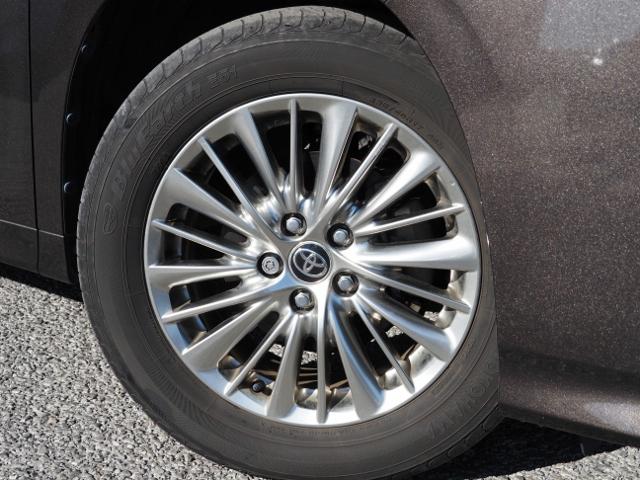 アルファードハイブリッド SR 福祉車両サイドリフトアップチルトシート 走行2.1万Km セーフティセンス 両自動ドア 黒合皮シート 3眼LED/シーケンシャル ディスプレイオーディオ Bカメラ OP・ナビキット OP・CD/DVD(15枚目)