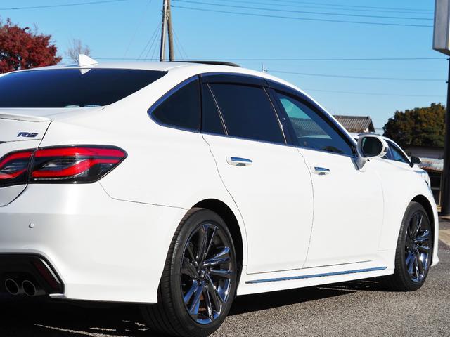 クラウンハイブリッド ＲＳアドバンス　ＯＰ・セーフティＰＫＧプラス（Ｄインナーミラー・全周囲・ＰＫＳＢ／ＲＣＤ）　ＯＰ・サンルーフ　ＯＰ・置クダケ充電　ホワイトレザー　セーフティセンス　ＢＳＭ　ＨＵＤ　１２．３型ナビ　ＯＰ・ドラレコ（12枚目）