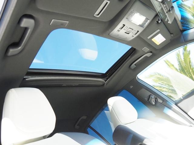 クラウンハイブリッド ＲＳアドバンス　ＯＰ・セーフティＰＫＧプラス（Ｄインナーミラー・全周囲・ＰＫＳＢ／ＲＣＤ）　ＯＰ・サンルーフ　ＯＰ・置クダケ充電　ホワイトレザー　セーフティセンス　ＢＳＭ　ＨＵＤ　１２．３型ナビ　ＯＰ・ドラレコ（20枚目）