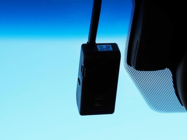 クラウンハイブリッド ＲＳアドバンス　ＯＰ・セーフティＰＫＧプラス（Ｄインナーミラー・全周囲・ＰＫＳＢ／ＲＣＤ）　ＯＰ・サンルーフ　ＯＰ・置クダケ充電　ホワイトレザー　セーフティセンス　ＢＳＭ　ＨＵＤ　１２．３型ナビ　ＯＰ・ドラレコ（52枚目）