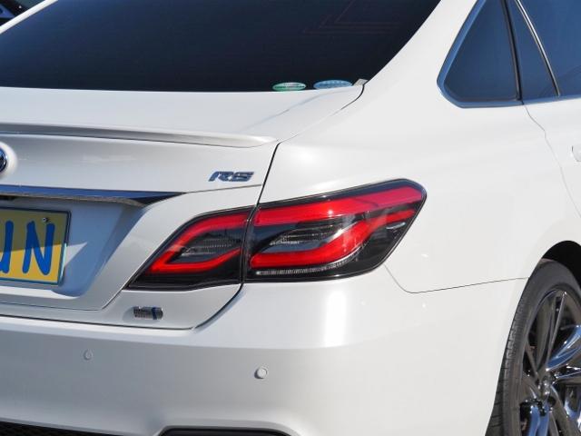 クラウンハイブリッド ＲＳアドバンス　ＯＰ・セーフティＰＫＧプラス（Ｄインナーミラー・全周囲・ＰＫＳＢ／ＲＣＤ）　ＯＰ・サンルーフ　ＯＰ・置クダケ充電　ホワイトレザー　セーフティセンス　ＢＳＭ　ＨＵＤ　１２．３型ナビ　ＯＰ・ドラレコ（64枚目）