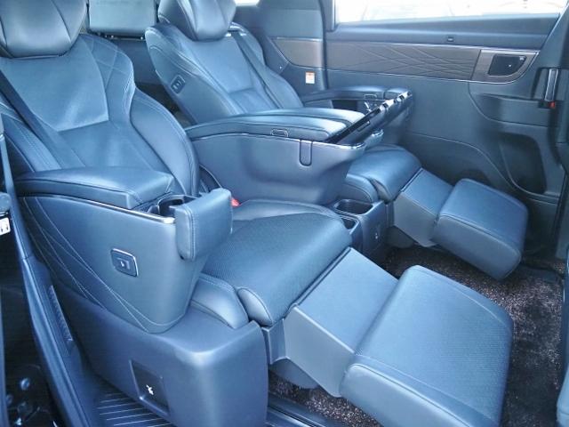 アルファードハイブリッド エグゼクティブラウンジ 4WD OP・ユニバーサルステップ OP・CD/DVD セーフティセンス チームメイト HUD Dインナーミラー 両自動 Pバックドア 左右独立ムーンルーフ 黒ナッパ革 JBL リヤエンタメ 全周囲(29枚目)