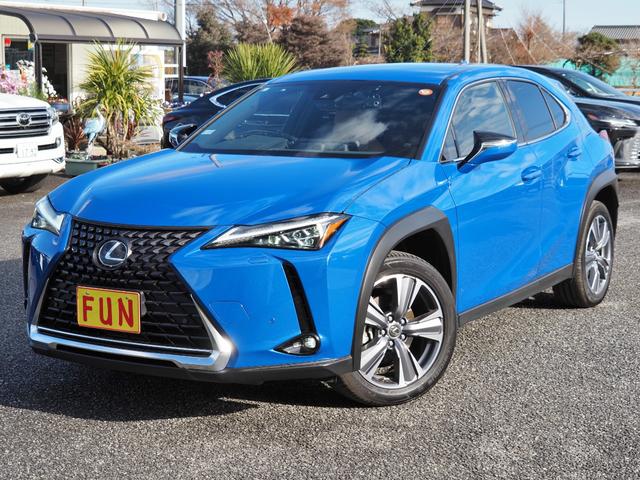 ＵＸ ＵＸ３００ｅ　バージョンＬ　後期型　ワンオーナー禁煙車　走行１万ｋｍ　セーフティシステムプラス　ＰＫＳＢ　ハンズフリーＰバックドア　角型３眼ＬＥＤライト　ヘーゼル革シート　マクレビ　１２．３型ナビ　１５００Ｗ　ドラレコ前後（4枚目）