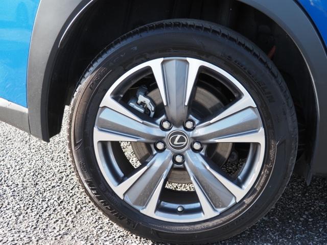 ＵＸ ＵＸ３００ｅ　バージョンＬ　後期型　ワンオーナー禁煙車　走行１万ｋｍ　セーフティシステムプラス　ＰＫＳＢ　ハンズフリーＰバックドア　角型３眼ＬＥＤライト　ヘーゼル革シート　マクレビ　１２．３型ナビ　１５００Ｗ　ドラレコ前後（17枚目）