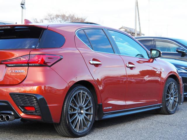 ＣＴ ＣＴ２００ｈ　Ｆスポーツ　ＯＰ・サンルーフ　ＯＰ・ＴＲＤエアロ＆マフラー　ＯＰ・ＴＲＤ１８ｉｎＡＷ　ＯＰ・Ｆスポーツ専用革シート　ＯＰ・１５００Ｗ　セーフティシステムプラス　ＰＫＳＢ　　１０．３型ナビ　Ｂカメラ　ＬＥＤライト（12枚目）