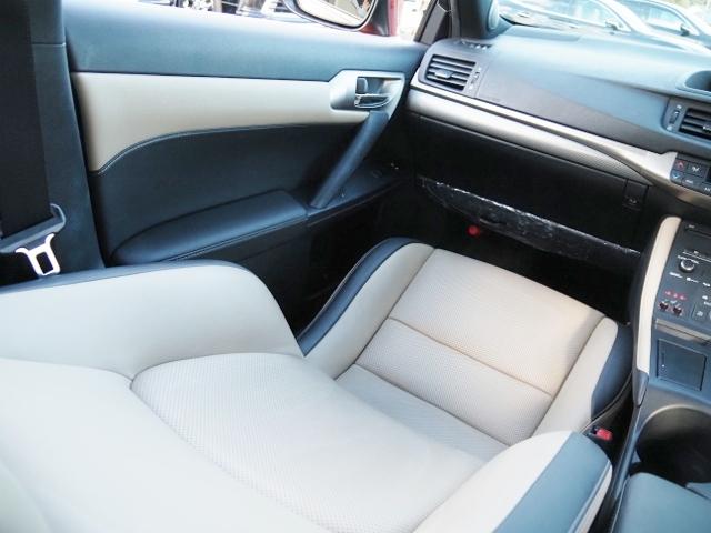 ＣＴ ＣＴ２００ｈ　Ｆスポーツ　ＯＰ・サンルーフ　ＯＰ・ＴＲＤエアロ＆マフラー　ＯＰ・ＴＲＤ１８ｉｎＡＷ　ＯＰ・Ｆスポーツ専用革シート　ＯＰ・１５００Ｗ　セーフティシステムプラス　ＰＫＳＢ　　１０．３型ナビ　Ｂカメラ　ＬＥＤライト（52枚目）