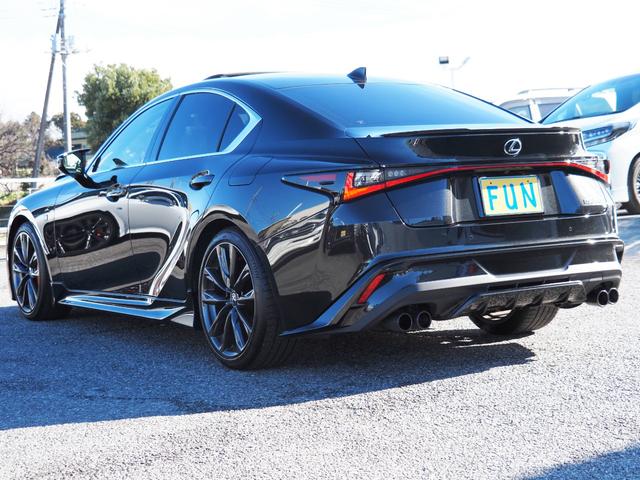 ＩＳ ＩＳ３５０　Ｆスポーツ　ＯＰ・ＳＲ　ＯＰ・マクレビ　ＯＰ・キャリパー　ＯＰ・ＴＲＤエアロダイナミクスＰＫＧ　ＯＰ・全周囲　ＯＰ・３連フルＬＥＤライト　ＯＰ・リヤトルセンＬＳＤ　ＯＰ・革スポーツシート　セーフティシステムプラス（6枚目）