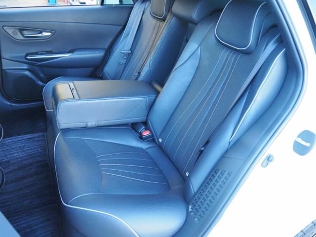 クラウンハイブリッド RSアドバンス 3500cc OP・SR OP・レザーシート OP・セーフティPKGプラス(全周囲・IPA2・PKSB/RCD) OP・リヤオートサンシェード OP・Dインナーミラー セ-フティセンス BSM HUD(31枚目)