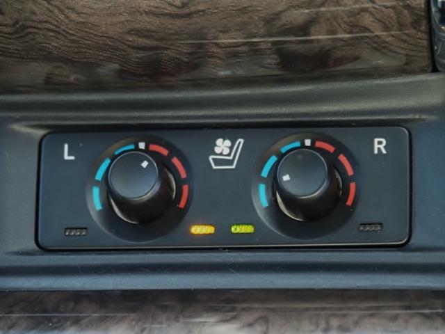 アルファード ３．５エグゼクティブラウンジ　４ＷＤ　ＯＰ・２ＳＲ　セーフティセンス　ＢＳＭ／ＰＫＳＢ　Ｄインナーミラー　ＪＢＬメーカーナビ＆リヤエンタメ＆全周囲＆ＩＰＡ２　両自動　Ｐバックドア　３眼ＬＥＤ／シーケンシャル　　黒ナッパ革シート（49枚目）