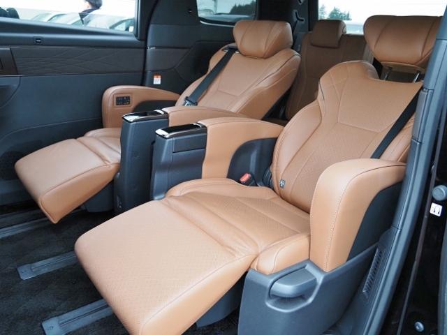 ヴェルファイアハイブリッド Z プレミア 4WD OP・ユニバーサルステップ OP・Dインナーミラー OP・後席ディスプレイ セーフティセンス BSM 全周囲 チームメイト 黒革 14inディスプレイオーディオプラス 左右独立ムーンルーフ(30枚目)