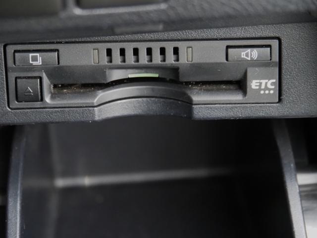 ヴェルファイアハイブリッド Ｘ　福祉車両サイドリフトアップ脱着電動　車椅子収納装置付　セーフティセンス　両自動　フラクセンファブリックシート　ツインモニター　バックカメラ　２眼ＬＥＤライト（50枚目）