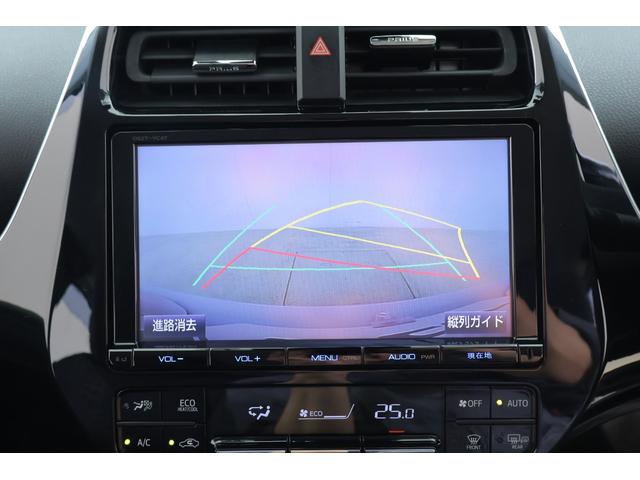 プリウス Ｓ　４ＷＤ　衝突被害軽減ブレーキ　純正９型ナビ　フルセグＴＶ　バックカメラ　スマートキー　レーダークルーズ　オートハイビーム　車線逸脱警報　ＥＴＣ２．０　ＬＥＤライト　Ｂｌｕｅｔｏｏｔｈ接続　ドライブレコーダー　横滑り防止装置　ワンオーナー（14枚目）