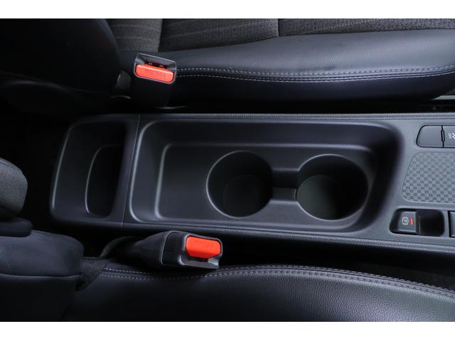 ヤリスクロス Ｚ　衝突被害軽減ブレーキ　レーダークルーズ　純正８インチＤＡ　バックカメラ　スマートキー　車線逸脱警報　オートハイビーム　クリアランスソナー　ＥＴＣ　パワーシート　シートヒーター　ステアリングヒーター　ドラレコ　ＬＥＤヘッドライト　横滑り防止装置　ワンオーナー（31枚目）