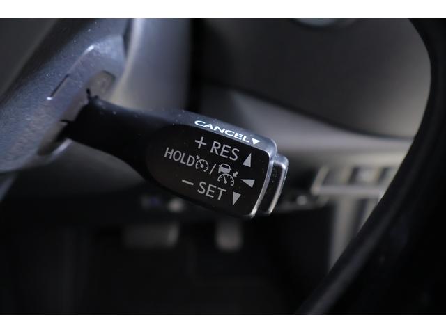 Ｃ－ＨＲ Ｇ　モード　ネロ　セーフティプラス　純正８インチＤＡナビ　全周囲カメラ　衝突被害軽減ブレーキ　ＢＳＭ　スマートキー　ＥＴＣ　レーダークルーズ　オートハイビーム　車線逸脱警報　クリアランスソナー　シートヒーター　前後ドラレコ　ＬＥＤヘッドライト　ワンオーナー（24枚目）