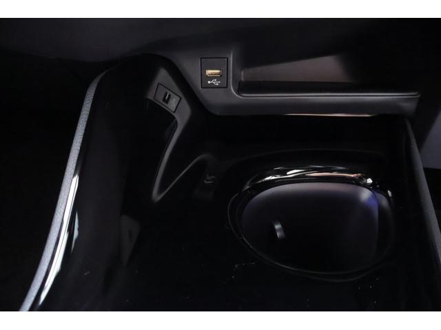 Ｃ－ＨＲ Ｇ　モード　ネロ　セーフティプラス　純正８インチＤＡナビ　全周囲カメラ　衝突被害軽減ブレーキ　ＢＳＭ　スマートキー　ＥＴＣ　レーダークルーズ　オートハイビーム　車線逸脱警報　クリアランスソナー　シートヒーター　前後ドラレコ　ＬＥＤヘッドライト　ワンオーナー（29枚目）