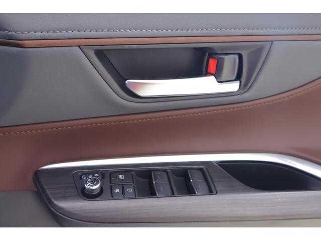 ハリアーハイブリッド Ｇ　衝突被害軽減ブレーキ　純正１２．３インチＤＡ　地デジＴＶ　バックカメラ　ＢＳＭ　レーダークルーズ　オートハイビーム　車線逸脱警報　デジタルミラー　ドラレコ　クリアランスソナー　ＥＴＣ２．０　パワーシート　パワーバックドア　ＬＥＤヘッドライト　横滑り防止装置（29枚目）