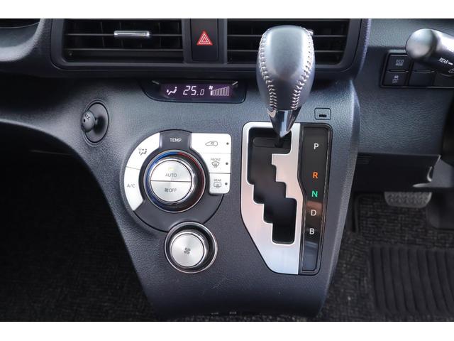 シエンタ ハイブリッド　Ｇ　セーフティーエディションＩＩ　純正９型ナビ　地デジＴＶ　バックカメラ　衝突被害軽減ブレーキ　スマートキー　ＥＴＣ２．０　クルーズコントロール　オートハイビーム　車線逸脱警報　クリアランスソナー　両側電動ドア　Ｂｌｕｅｔｏｏｔｈ接続　横滑防止装置（24枚目）