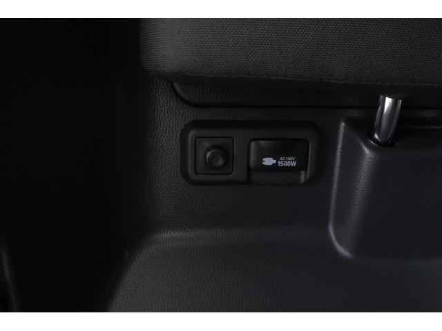 ヴォクシー ハイブリッドＳ－Ｚ　衝突被害軽減ブレーキ　１０．５型ＤＡナビ　地デジＴＶ　バックカメラ　ＥＴＣ２．０　レーダークルーズ　車線逸脱警報　クリアランスソナー　両側電動ドア　シートヒーター　ＡＣ１００Ｖ－１５００Ｗ　ドラレコ　パワーバックドア　ワンオーナー　雹害車（46枚目）