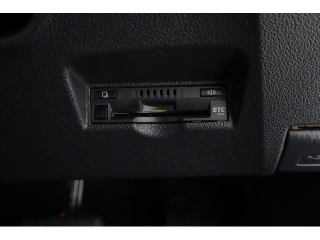 プリウス Aツーリングセレクション 衝突被害軽減ブレーキ 純正9型ナビ 地デジTV バックカメラ BSM レーダークルーズ スマートキー ETC クリアランスソナー 車線逸脱警報 オートハイビーム シートヒーター LEDヘッドライト ドラレコ 横滑り防止装置 ワンオーナー(29枚目)